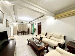 Blk 305 Tampines Street 32 (Tampines), HDB 5 Rooms #552398011